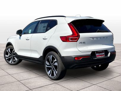 New 2026 Volvo XC40 B5 Ultra w/ Climate Package