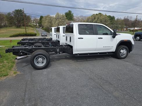 New 2026 GMC Sierra 3500 Pro w/ Convenience Package AWD/4WD image 6