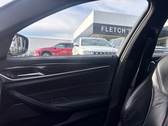 Used 2018 BMW 540i xDrive AWD/4WD image 12