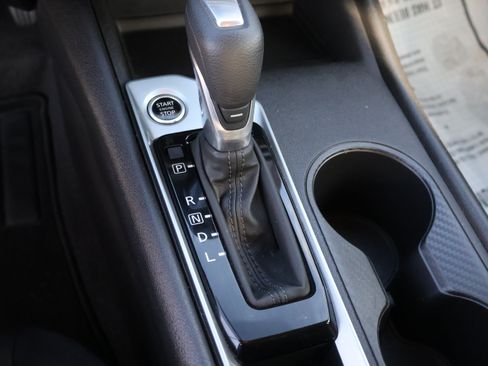 Used 2025 Nissan Altima 2.5 SV FWD image 28