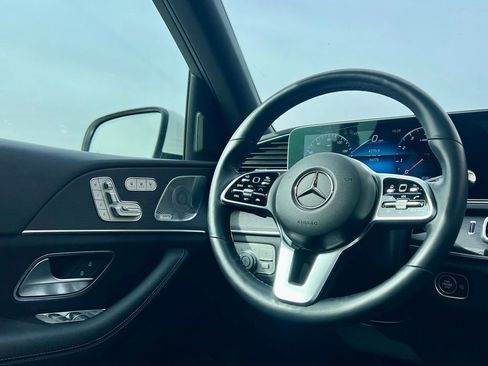 Certified 2023 Mercedes-Benz GLS 450 4MATIC image 14