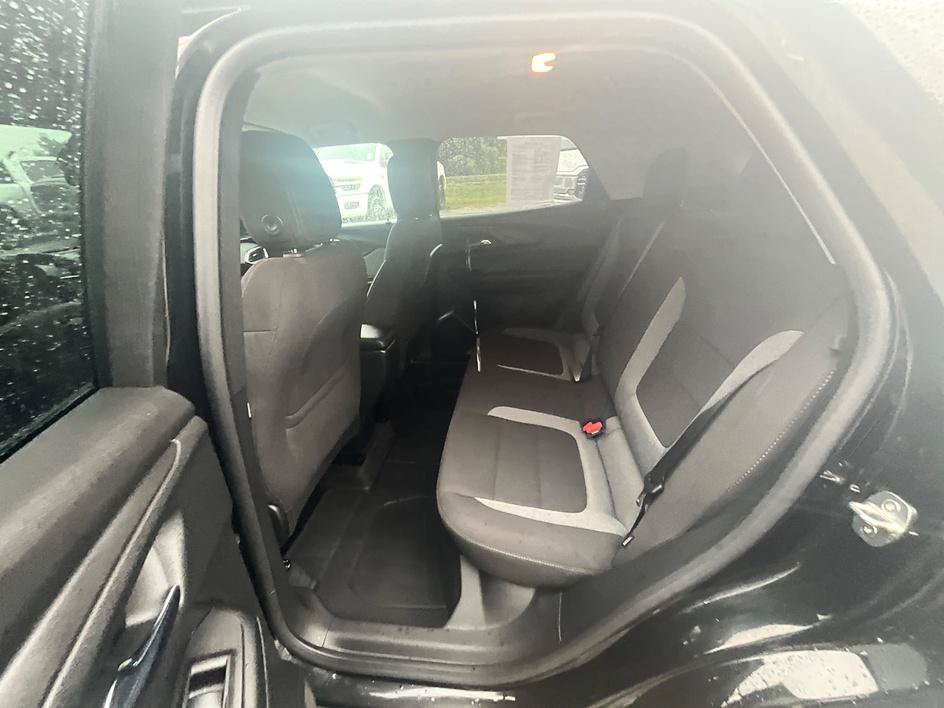 Used 2023 Chevrolet TrailBlazer LT FWD image 29