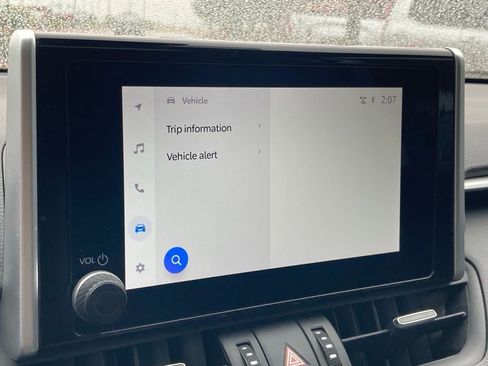 Used 2024 Toyota RAV4 XLE Premium image 20