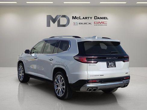 Used 2024 GMC Acadia Denali w/ Super Cruise Package AWD/4WD image 13