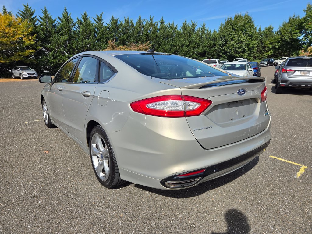 Used 2015 Ford Fusion SE w/ Equipment Group 201A AWD/4WD image 5