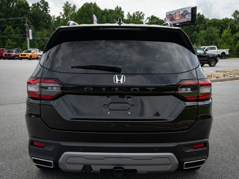 Used 2023 Honda Pilot Elite image 8