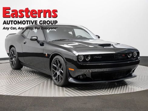 Used 2019 Dodge Challenger R/T Scat Pack image 3