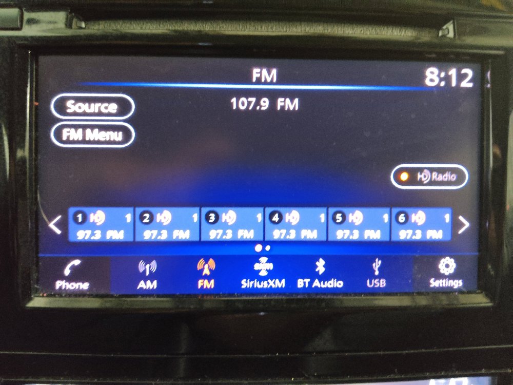Used 2018 Nissan Rogue SL FWD image 25