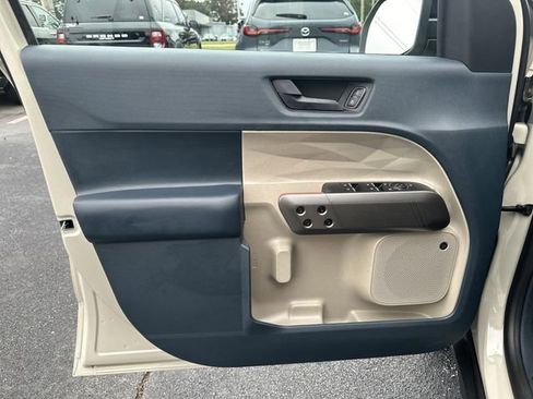 Used 2025 Ford Maverick Lariat image 4