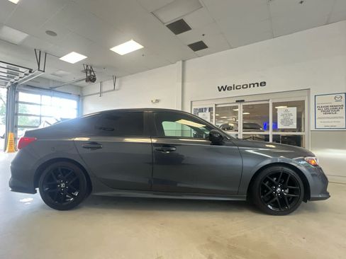 Used 2024 Honda Civic Sport image 7