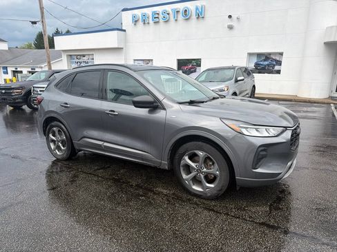 Used 2023 Ford Escape ST-Line w/ Tech Pack #1 AWD/4WD image 2