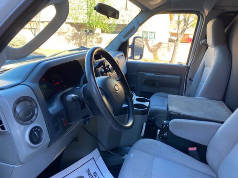 Used 2010 Ford E-250 and Econoline 250 E-250 138 WB image 23