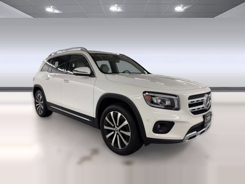 Used 2022 Mercedes-Benz GLB 250 image 7