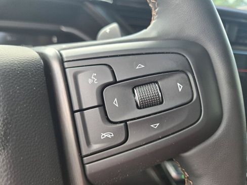 Used 2024 GMC Sierra 1500 AT4 w/ Technology Package AWD/4WD image 10