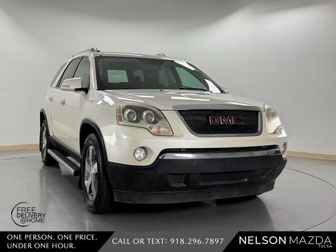 Used 2011 GMC Acadia SLT FWD image 4