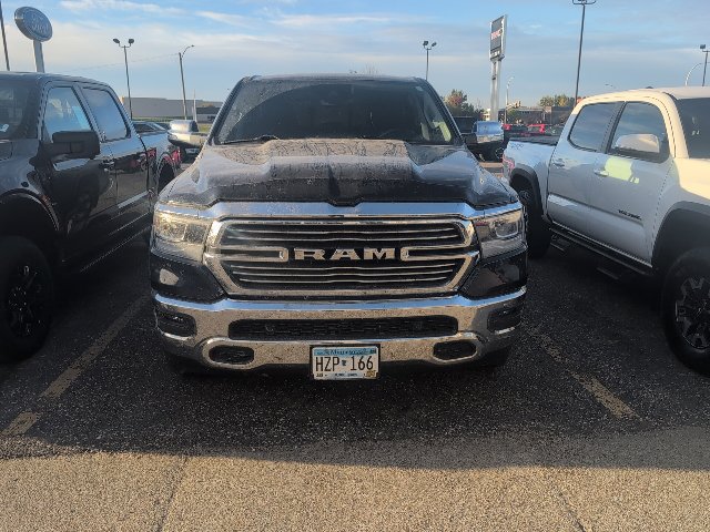 Used 2022 RAM 1500 Laramie AWD/4WD image 2