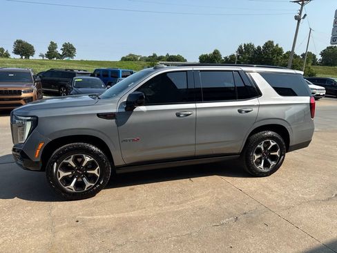 Used 2026 GMC Yukon AT4 Ultimate AWD/4WD image 11