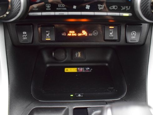 Used 2024 Toyota RAV4 XLE Premium w/ Weather Package AWD/4WD image 18