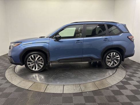 Used 2025 Subaru Forester Touring AWD/4WD image 16