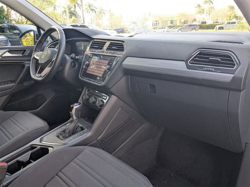 Used 2024 Volkswagen Tiguan S image 31