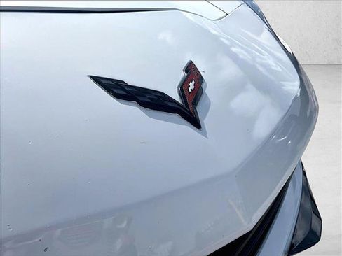 Used 2018 Chevrolet Corvette Stingray Coupe w/ Carbon Flash Badge Package RWD image 27