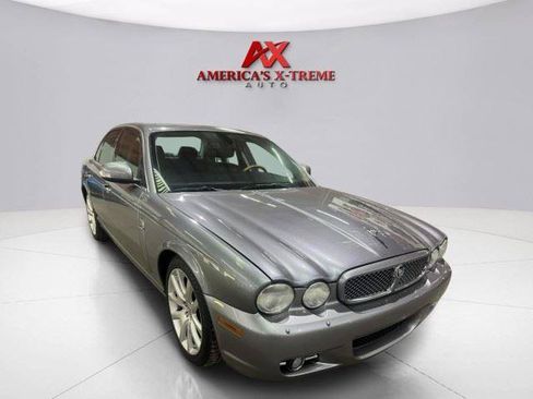 Used 2008 Jaguar XJ8 RWD image 9