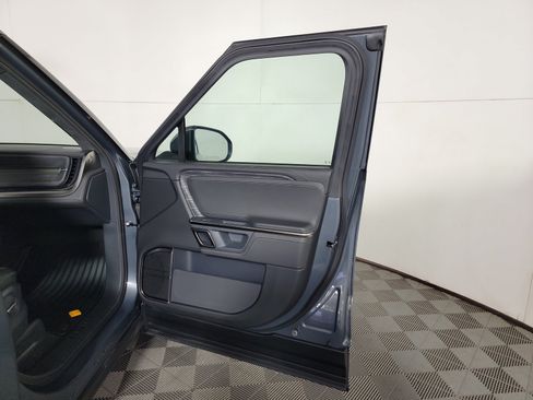 Used 2022 Rivian R1S Launch Edition AWD/4WD image 18