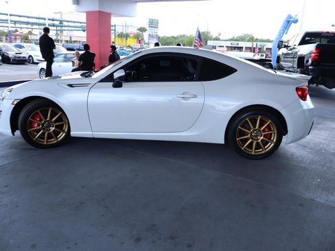 Used 2017 Subaru BRZ Limited w/ Performance Package image 10