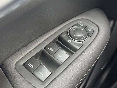 New 2025 Cadillac XT5 Luxury image 29