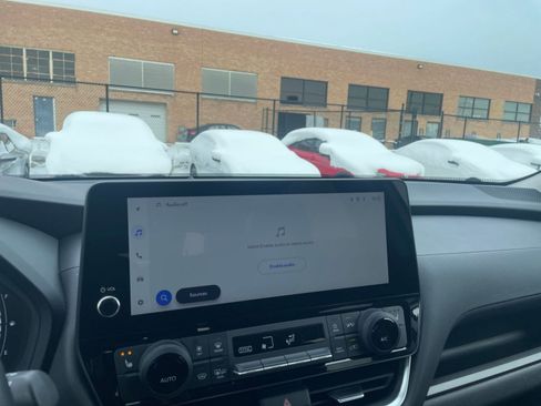 Used 2025 Toyota Grand Highlander FWD image 21