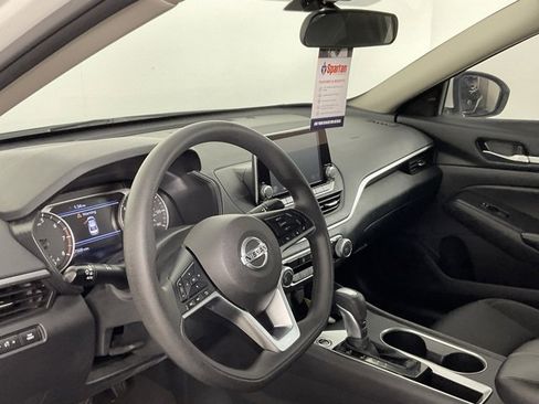 Used 2022 Nissan Altima 2.5 SV image 13