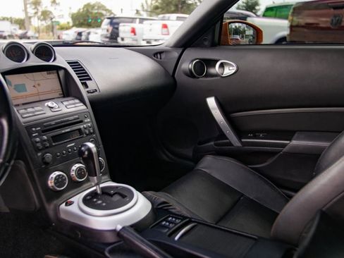 Used 2007 Nissan 350Z Grand Touring w/ Cargo Convenience Pkg RWD image 26