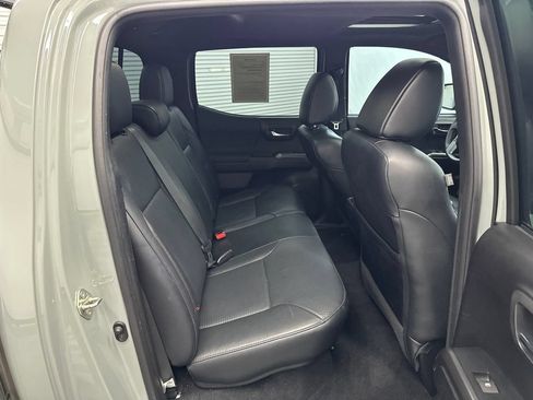 Used 2021 Toyota Tacoma TRD Pro AWD/4WD image 16