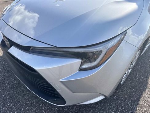 Used 2024 Toyota Corolla LE image 10