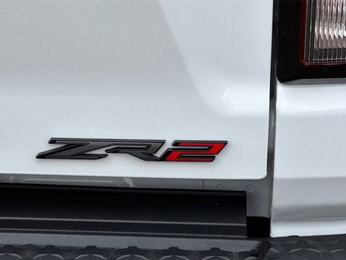New 2026 Chevrolet Colorado ZR2 w/ Technology Package image 26