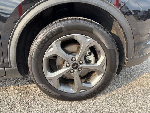 Used 2025 Ford Escape ST-Line Select AWD/4WD image 39