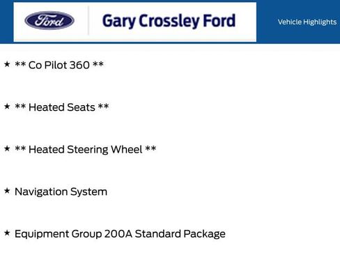 Used 2025 Ford Explorer Active AWD/4WD image 2