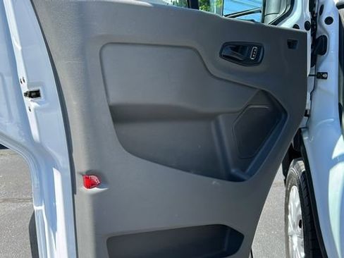 Used 2024 Ford Transit 250 Low Roof w/ Exterior Upgrade Package RWD image 9