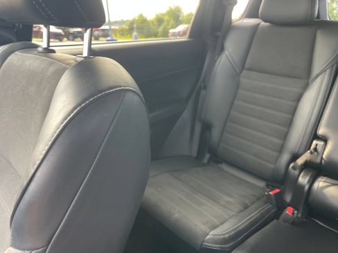 Used 2024 Mitsubishi Outlander SE AWD/4WD image 27