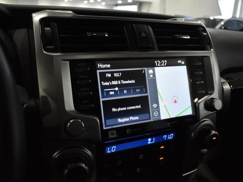 Used 2022 Toyota 4Runner Limited image 19