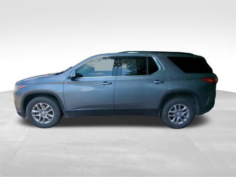 Used 2019 Chevrolet Traverse LT FWD image 3