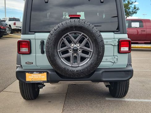 Certified 2024 Jeep Wrangler Sport AWD/4WD image 11