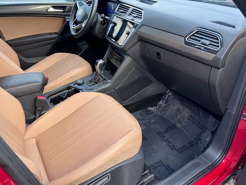 Used 2022 Volkswagen Tiguan SE image 58