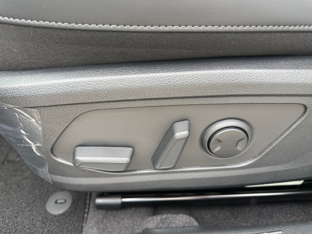 New 2027 Kia K5 GT-Line FWD image 16