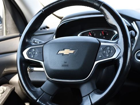 Used 2018 Chevrolet Traverse LT FWD image 24
