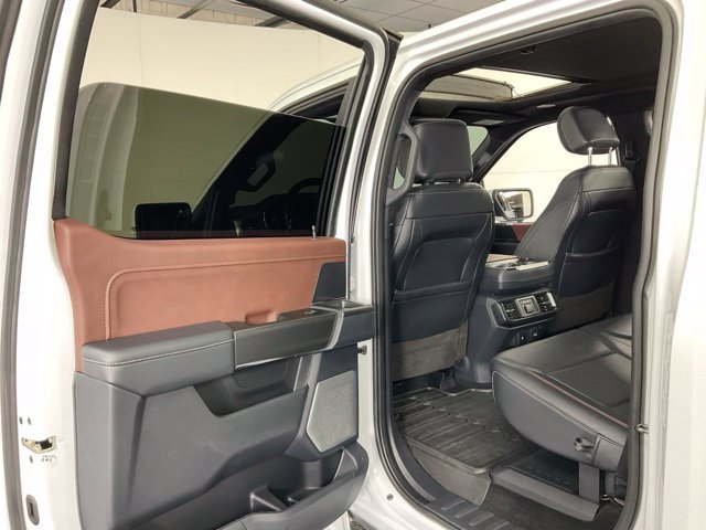 Used 2022 Ford F150 Lariat w/ Equipment Group 502A High AWD/4WD image 29