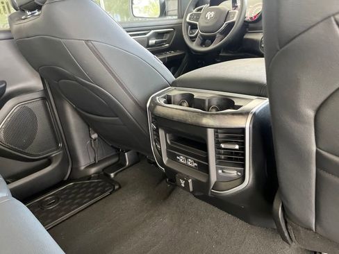 New 2022 RAM 1500 Big Horn image 30