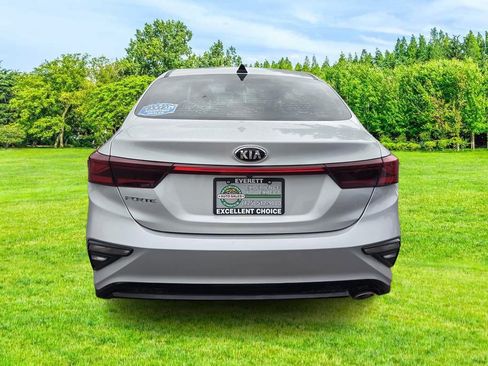 Used 2021 Kia Forte LXS FWD image 7