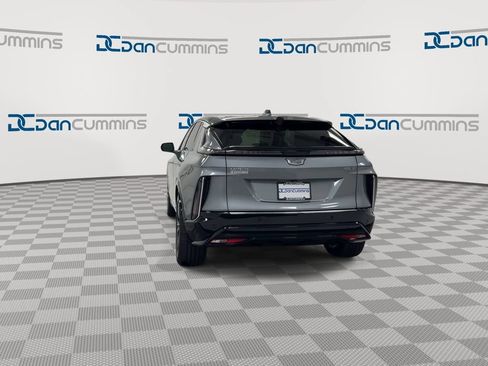 Used 2024 Cadillac Lyriq Luxury w/ LPO, Floor Liner Package RWD image 7