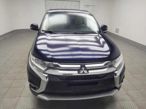 Used 2016 Mitsubishi Outlander SE image 14